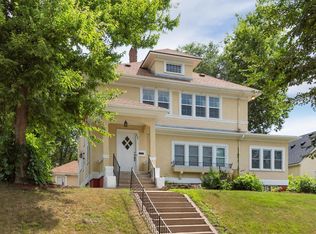 1100 Upton Ave N, Minneapolis, MN 55411