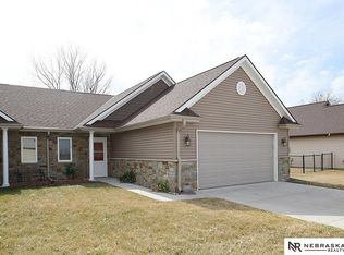 3723 Frederick Pl, Lincoln, NE 68504