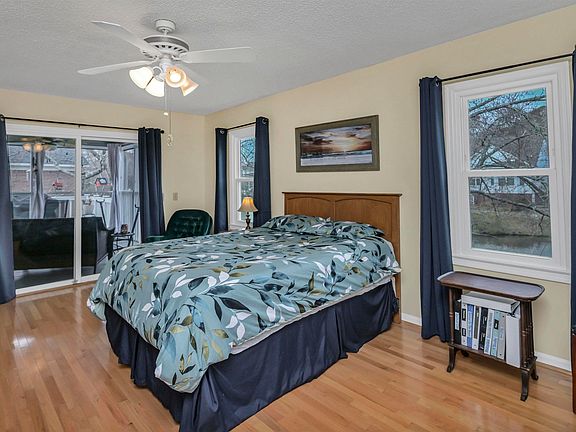 4th image of 120 Spring Blossom Ln