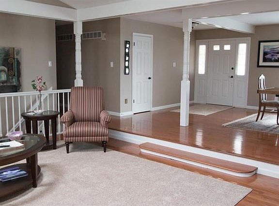 4th image of 1427 Redwood Forest Dr