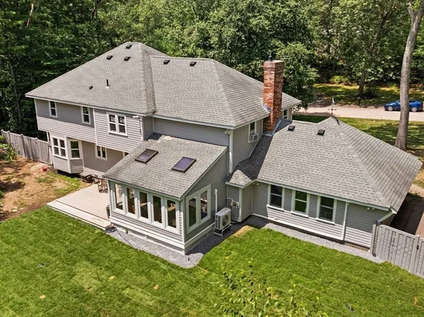 3 Stonehill Rd, Marlborough, MA 01752