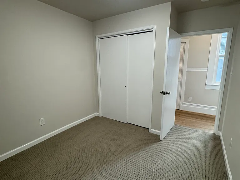 219 Broad St — Photo 5