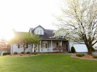 7556 Pheasant Run Dr, Hudsonville, MI