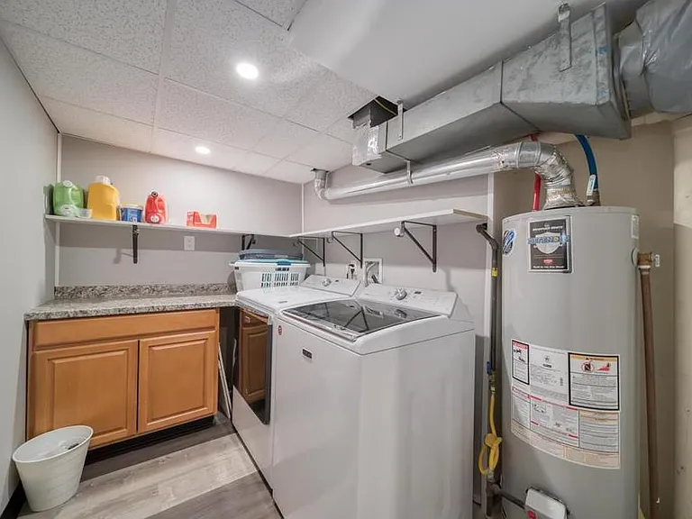 302 Heights Dr — Photo 13