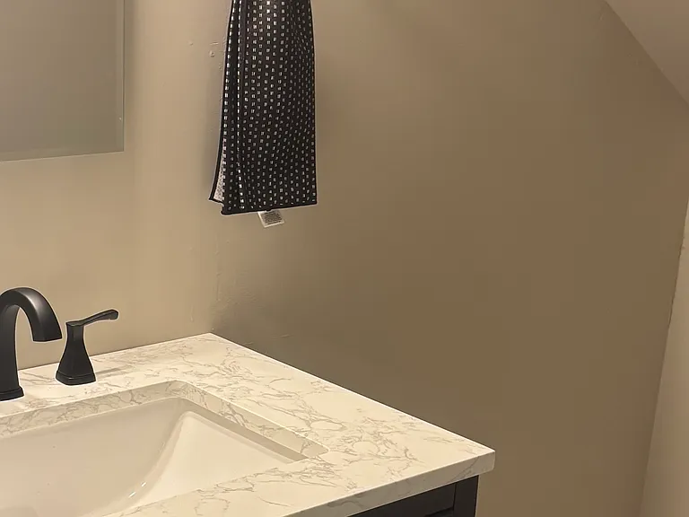 56 Winston Dr — Photo 14