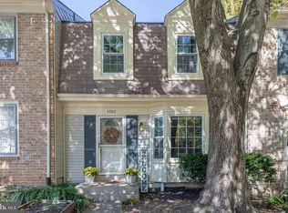 5502 Akridge Ct, Fairfax, VA 22032