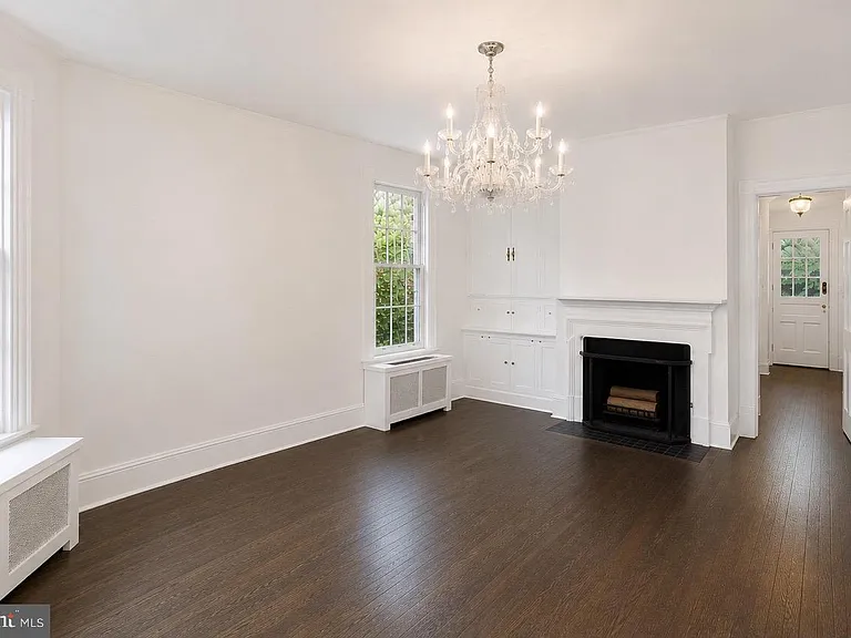 5305 Saratoga Ave — Photo 8
