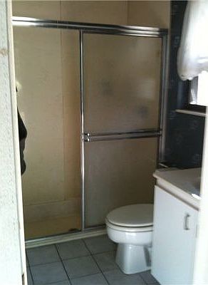 4th image of 621 East Dr