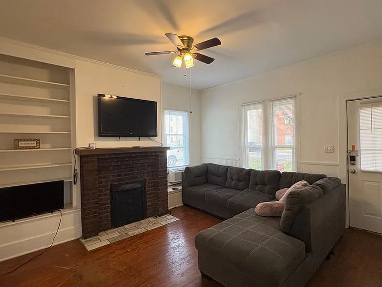 1629 Forrest Dr — Photo 2