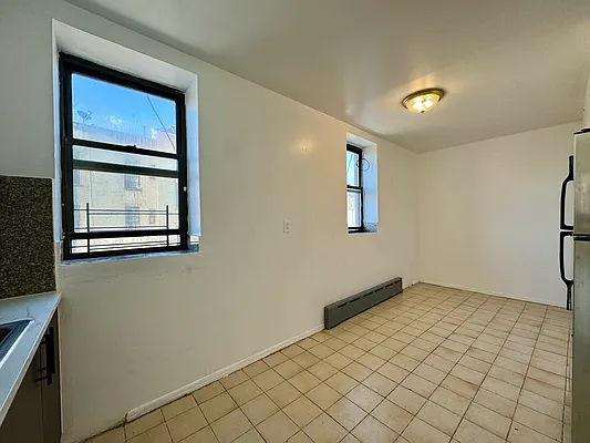 Rented by Mauro Bros Real Estate Services LLC | media 28