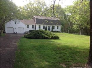 19 Fanning Rd, Ledyard, CT 06339