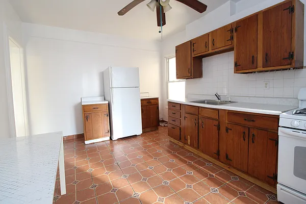 Rented by Highline Residential | media 14