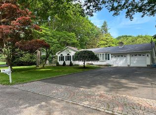 17 Mary St, Miller Place, NY 11764
