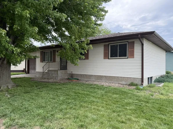 310 6th St, Columbus, NE 68601