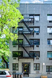 319 East 25th Street in Kips Bay
