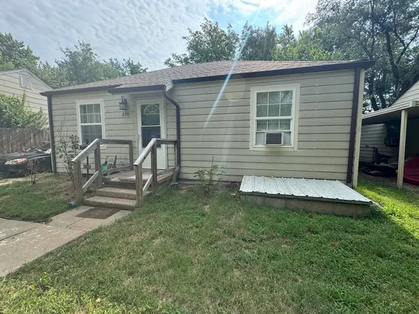 830 S Pinecrest St, Wichita, KS 67218