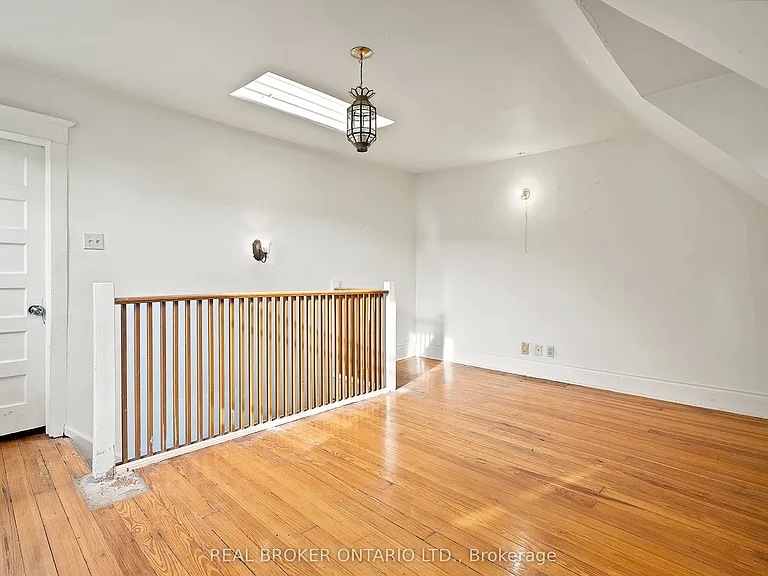25 Dixon Ave #MAIN — Photo 39