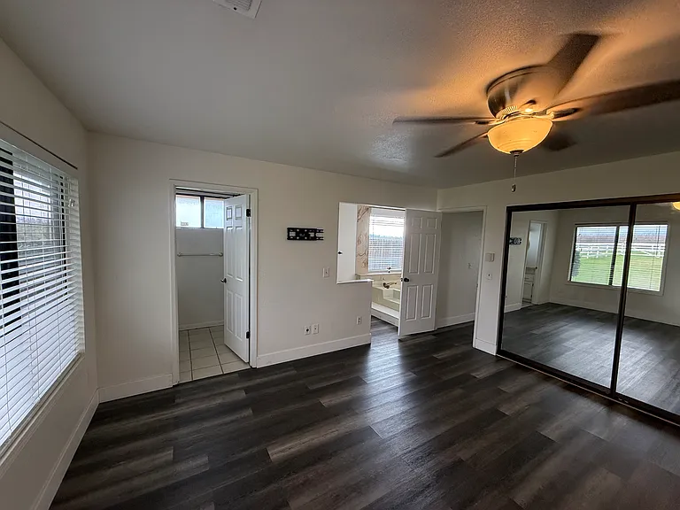 9555 Baseline Rd — Photo 7