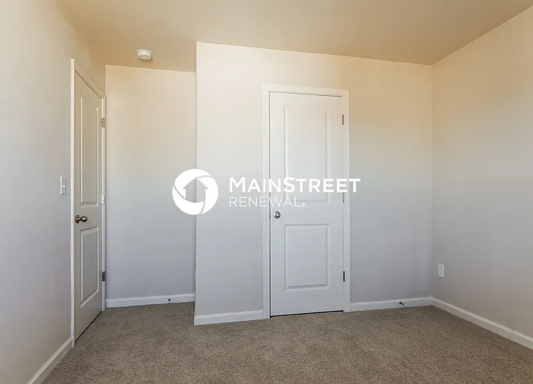 732 Independence Ave — Photo 8