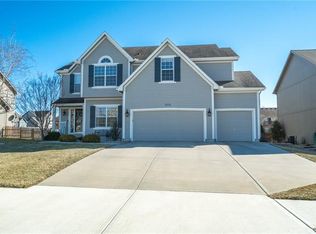 2505 SW Cabin Camp Ln, Lees Summit, MO 64082