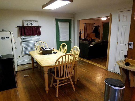5th image of 121 Caroline St APT 5