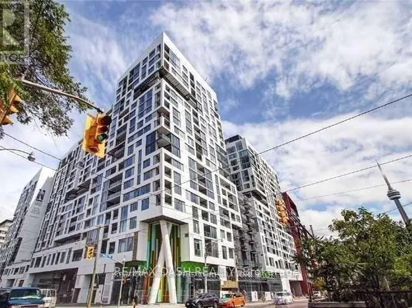 27 Bathurst St, Toronto, ON