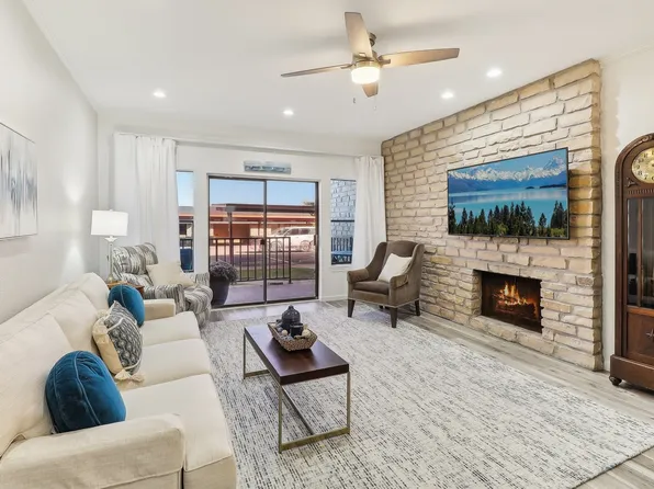 401 E Pearl St APT 1103, Granbury, TX 76048