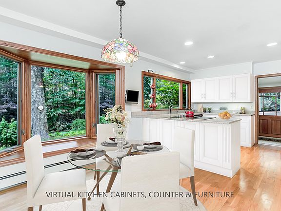 3rd image of 55 Ethan Allen Ln