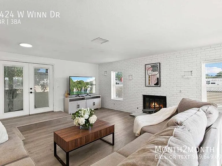 1424 Winn Dr — Photo 2