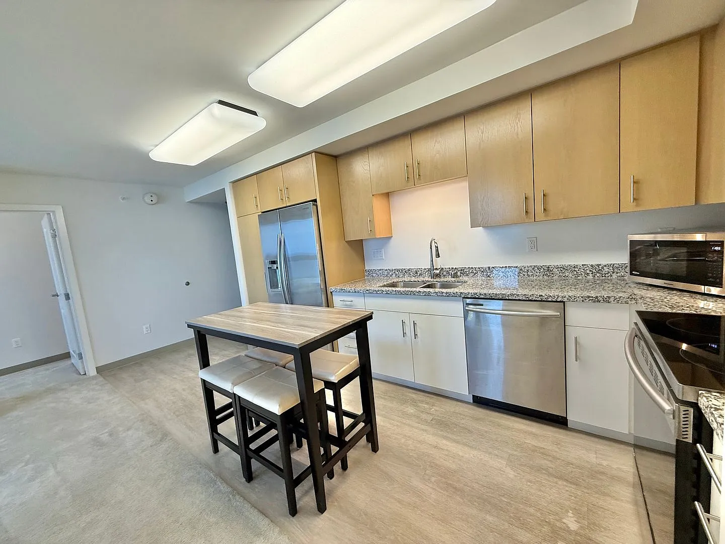Rare 3-Bedroom, 2-Bath, 2 Parking at Ke Kilohana - Ward Village — Photo 4