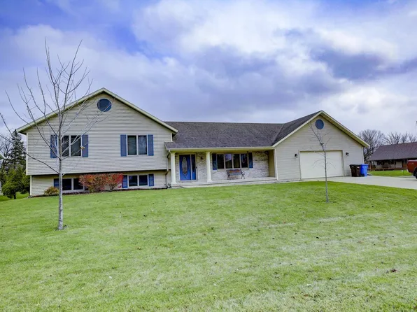 6100 Danielle Road, Deforest, WI 53532