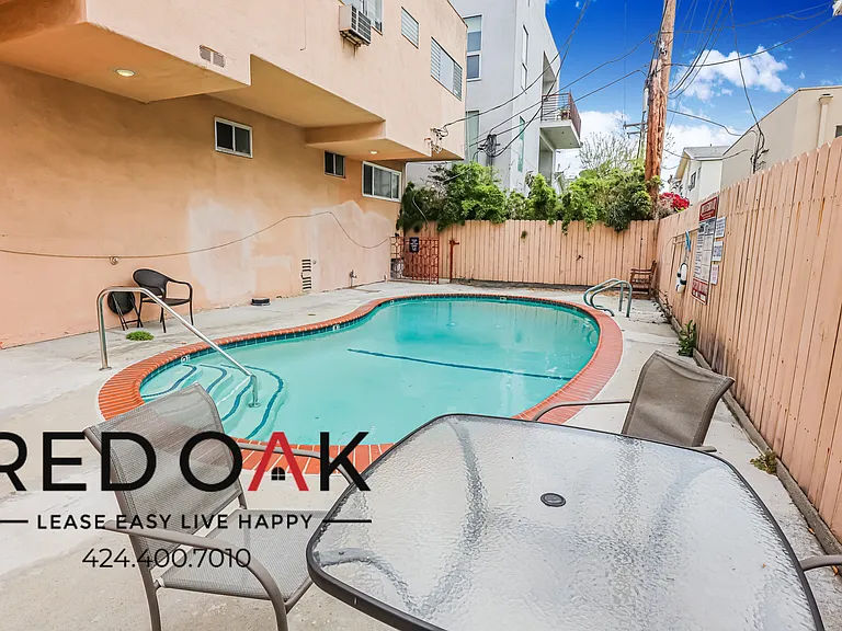 935 N Genesee Ave #5 — Photo 9