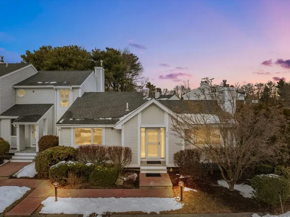 20 Alcott Cir #20, Taunton, MA 02780