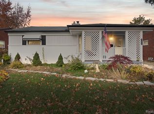 31670 Mackenzie Dr, Westland, MI 48185