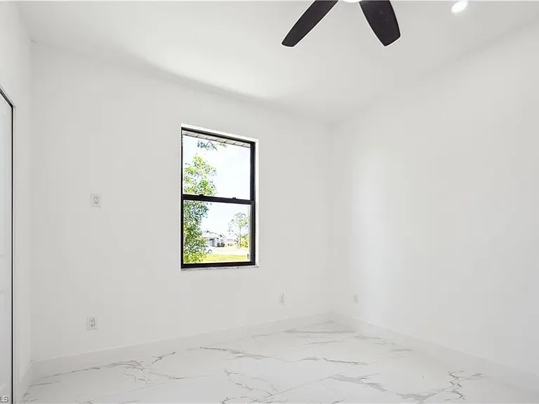 4309 NW 38th Ave — Photo 10