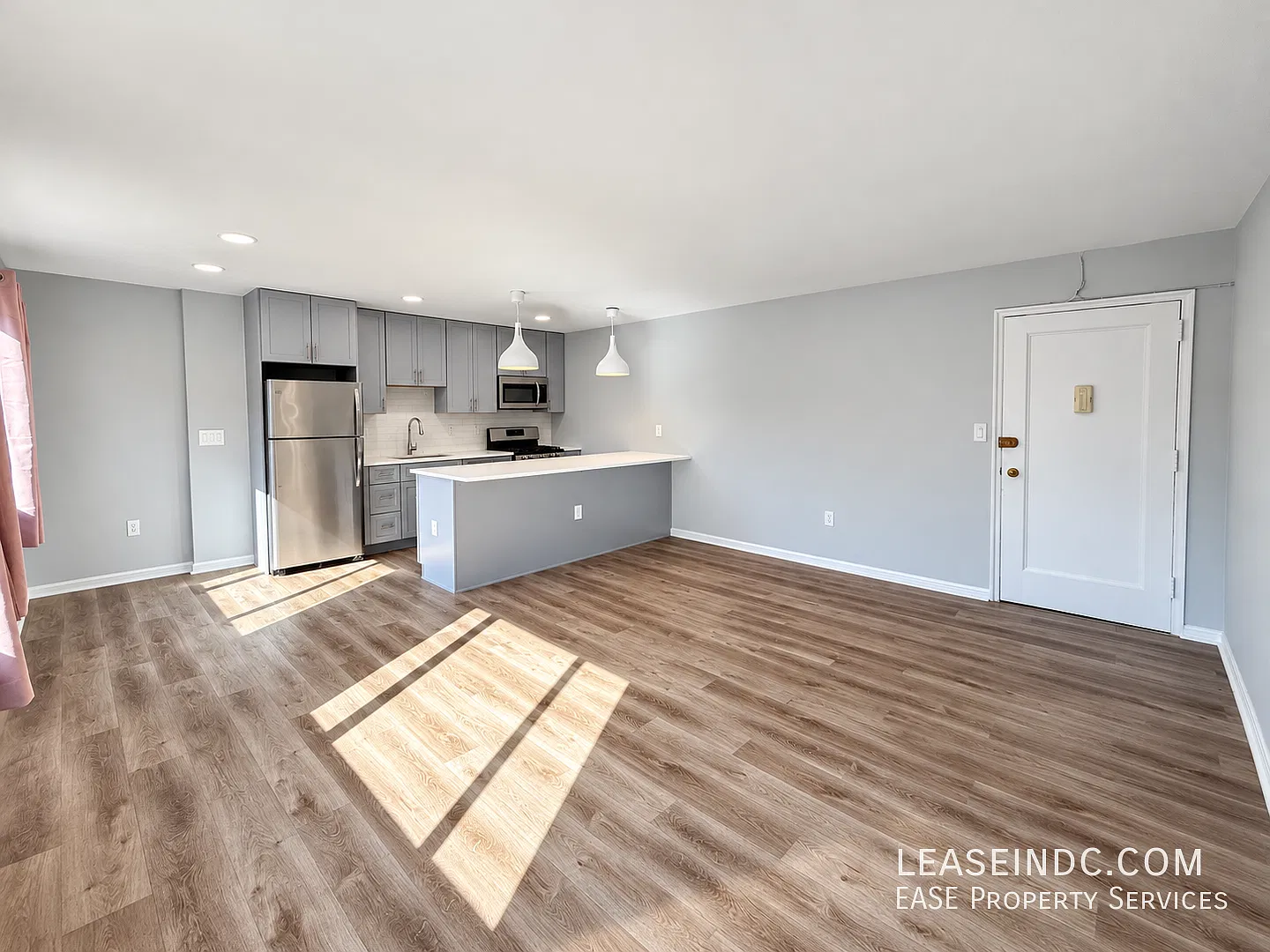 1 bed, 708 sqft, $2,300 — Photo 3