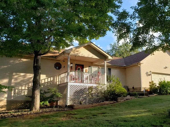 2794 English Hills Dr, Sevierville, TN 37876
