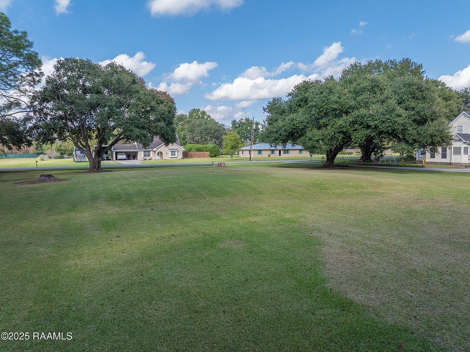 1st image of 1121 Briar Patch Rd