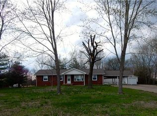 2562 Cooper Creek Rd, Woodlawn, TN 37191