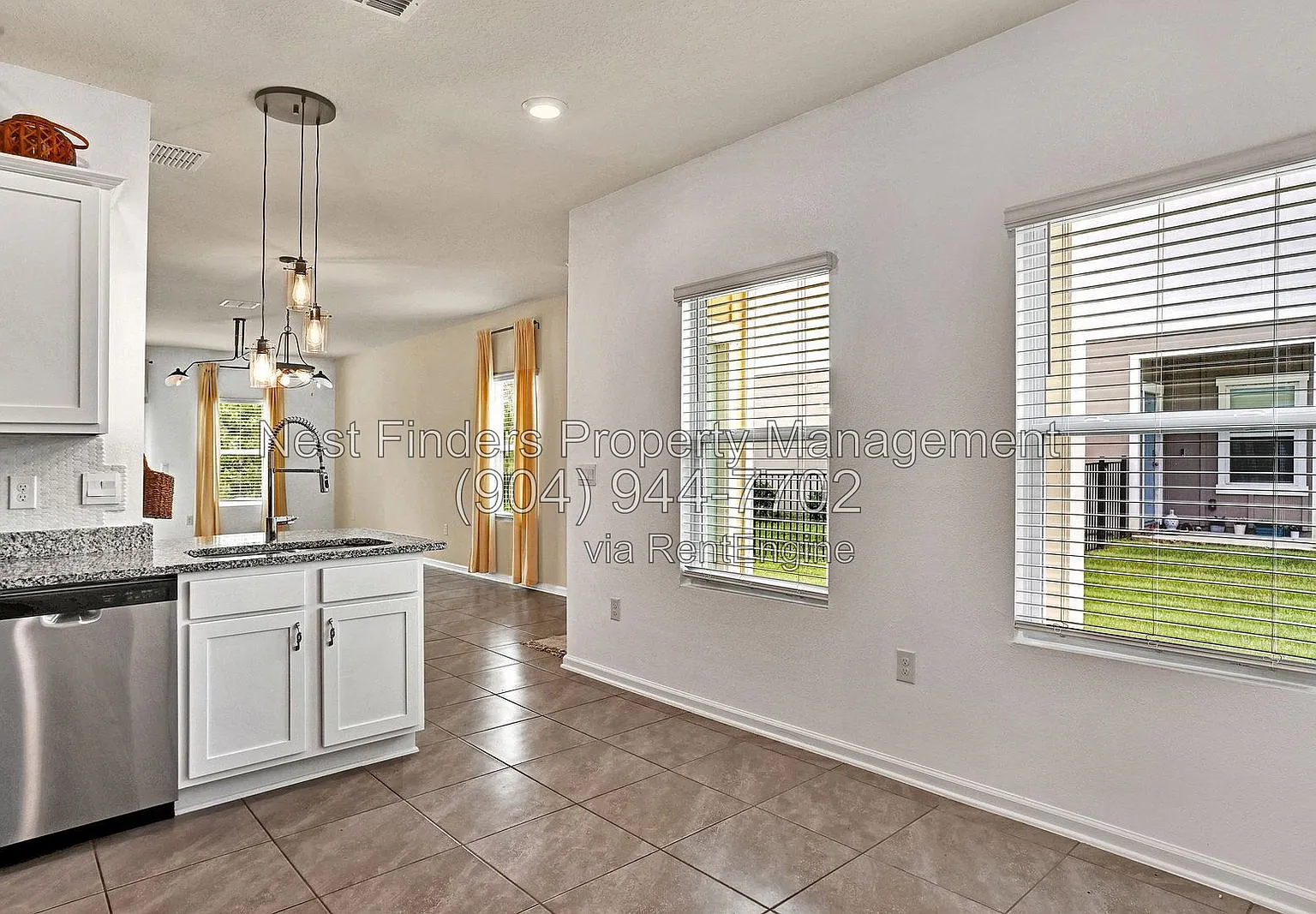 3 bed, 2.5 bath, 1502 sqft, $1,950 — Photo 3