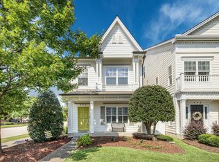 996 Ambergate Sta, Apex, NC 27502