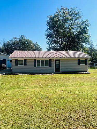 3846 Knollview Dr Photo 1