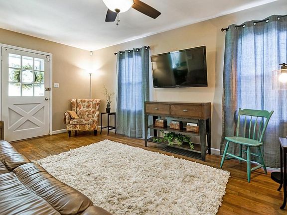 4th image of 2732 Allegheny Ave