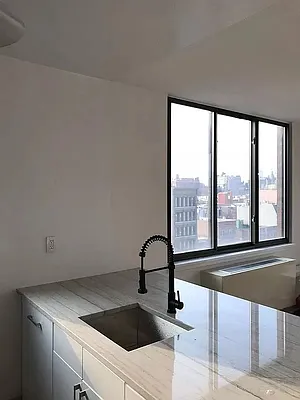Rented by Sassoon Group | media 7