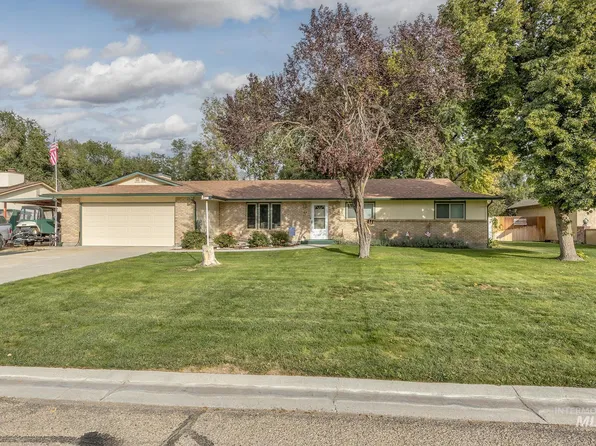 2102 S Chicago St, Nampa, ID 83686