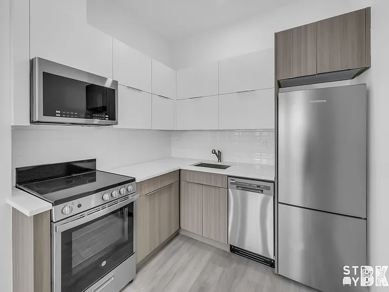 94 Weirfield St #3F — Photo 4