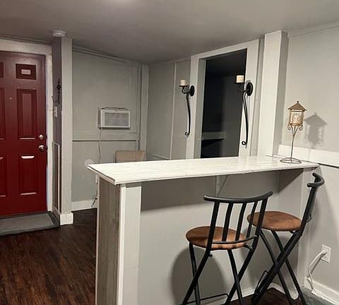 Built in eating/bar area.