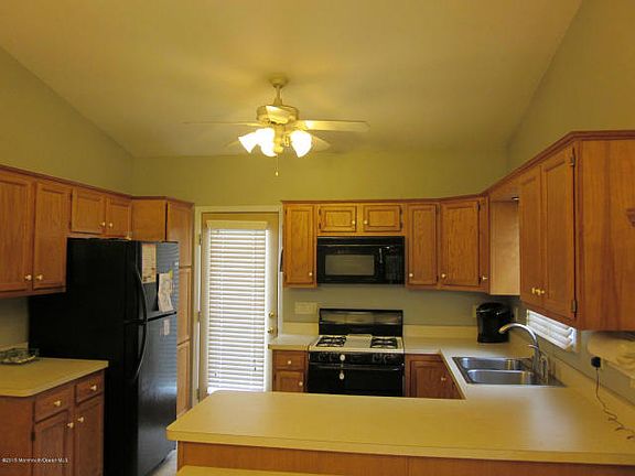5th image of 1431 Bellinger St