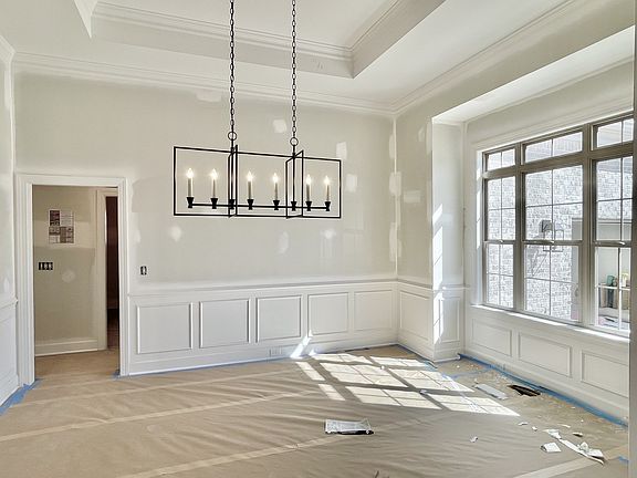 3rd image of 2060 Bocage Cres Lot 208