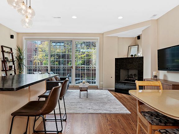 2nd image of 1671 N Claremont Ave #5